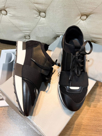 Giày balenciaga đen snk vải pha da sz 35 kèm box 1 dust