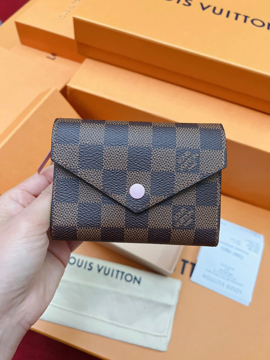 Ví Louis Vuitton