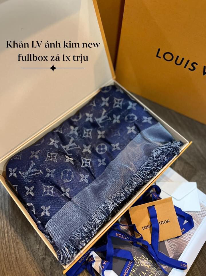 Khăn lv denim ghi logo trắng