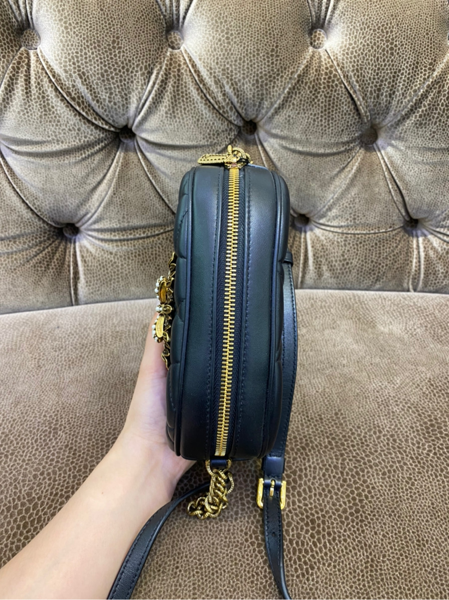 Túi Dolce Devetion Heart Crossbody Bag