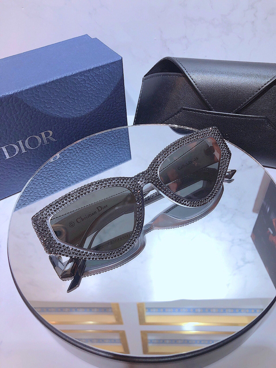 Kính Dior New