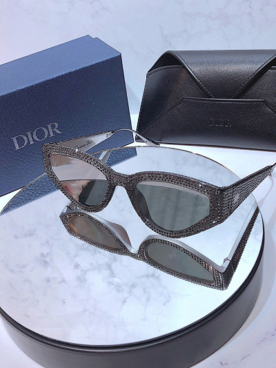 Kính Dior New