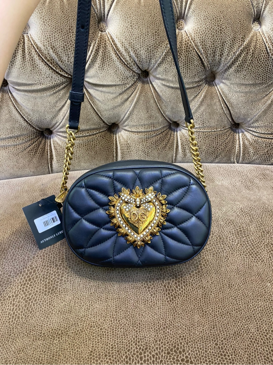 Túi Dolce Devetion Heart Crossbody Bag