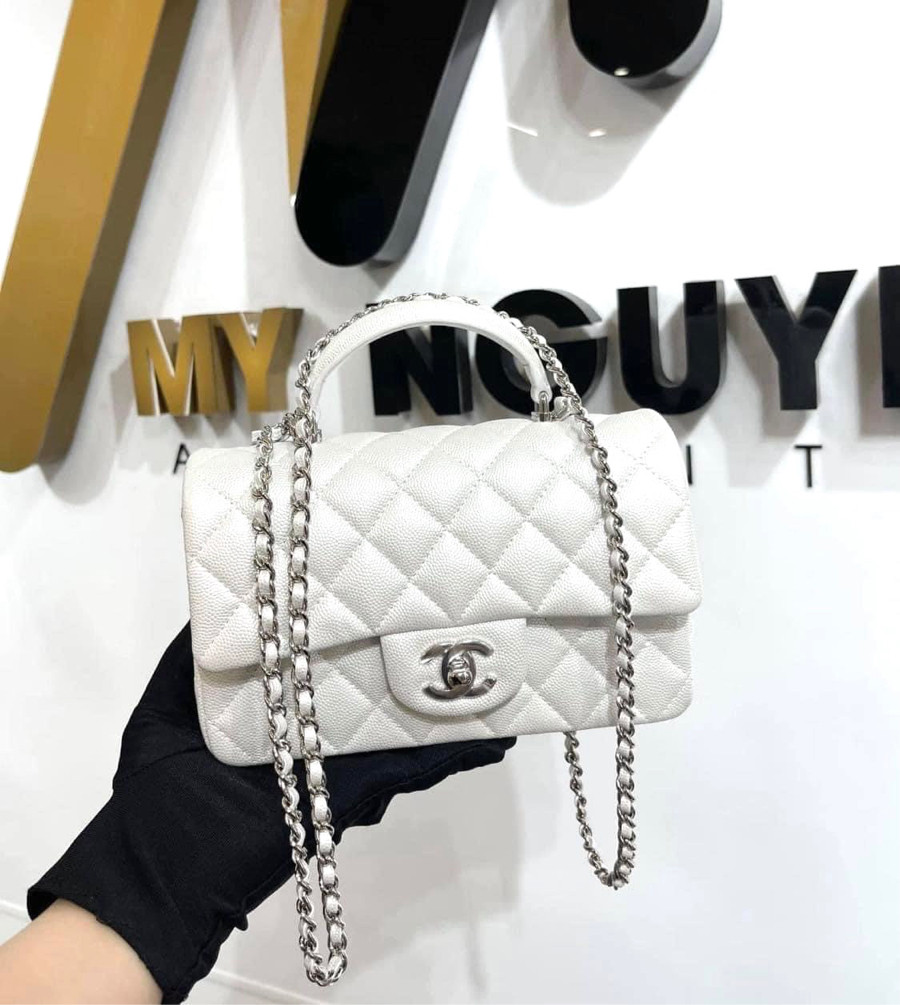 CHANEL Mini 8 trắng pearly ( ánh trai )