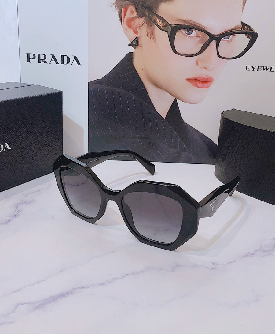 Kính Prada New