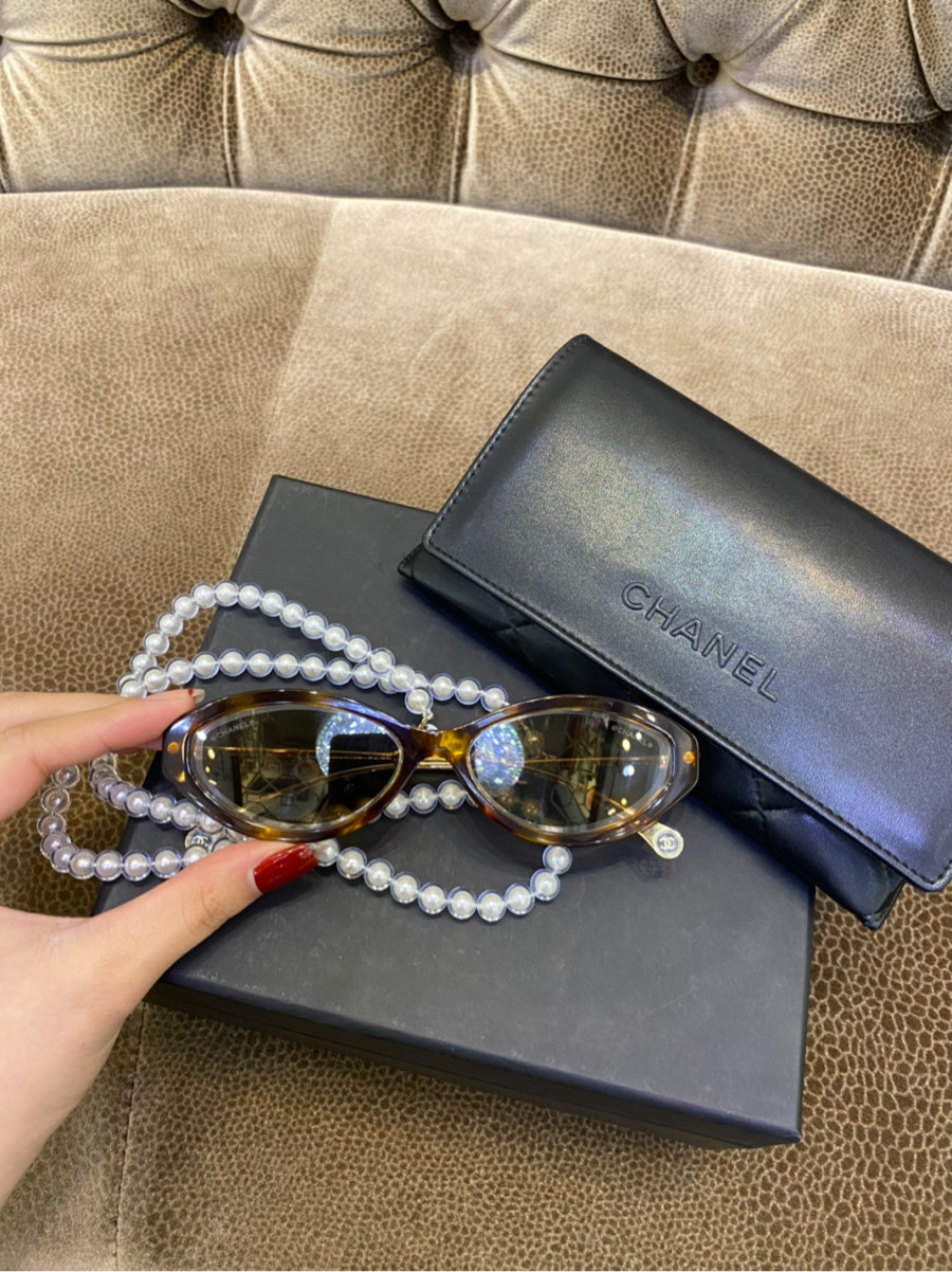 Chanel - Oval Sunglasses - Tortoise Brown - Chanel Eyewear