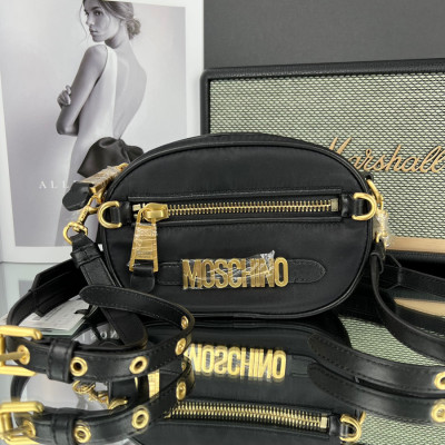 Túi Moschino New