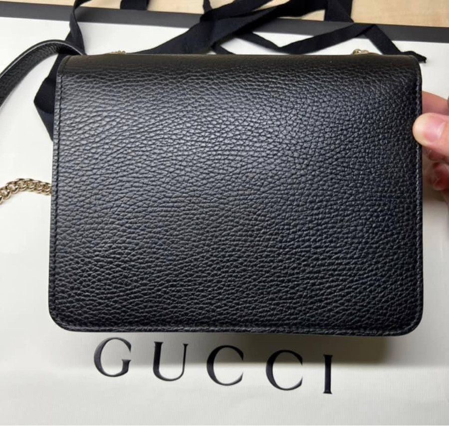 GUCCI BLACK INTERLOCKING LEATHER CHAIN CROSSBODY