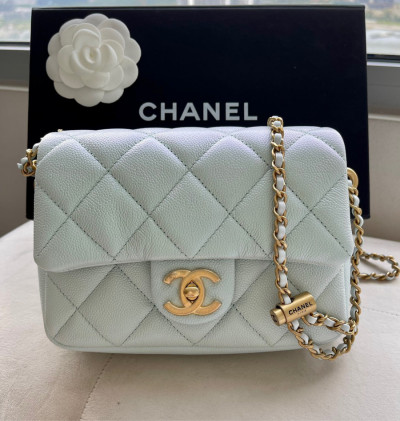 Chanel mini 7 caviar