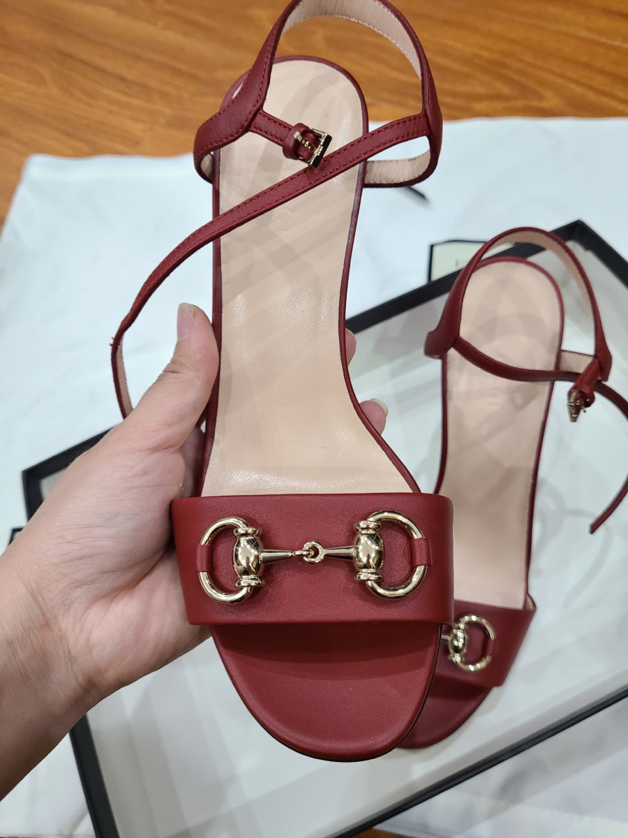 Sandal gucci