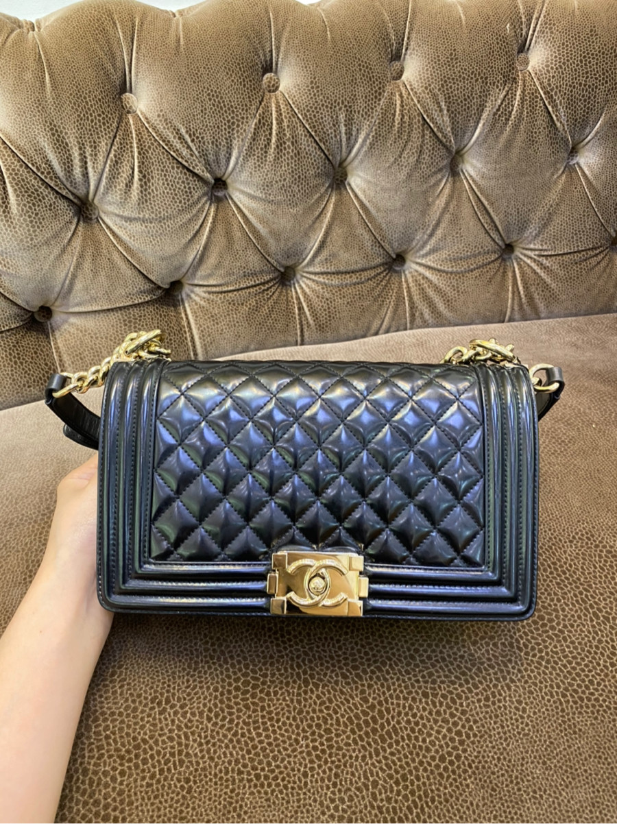 Chanel Navy Boy  9 For Sale on 1stDibs  chanel boy navy blue chanel navy boy  bag navy blue chanel boy bag