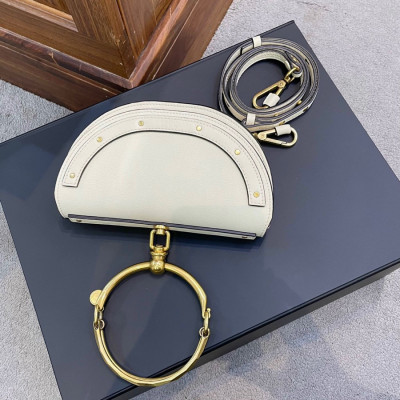 Túi Chloe Small Nile Minaudiere Cream Ghw Bag