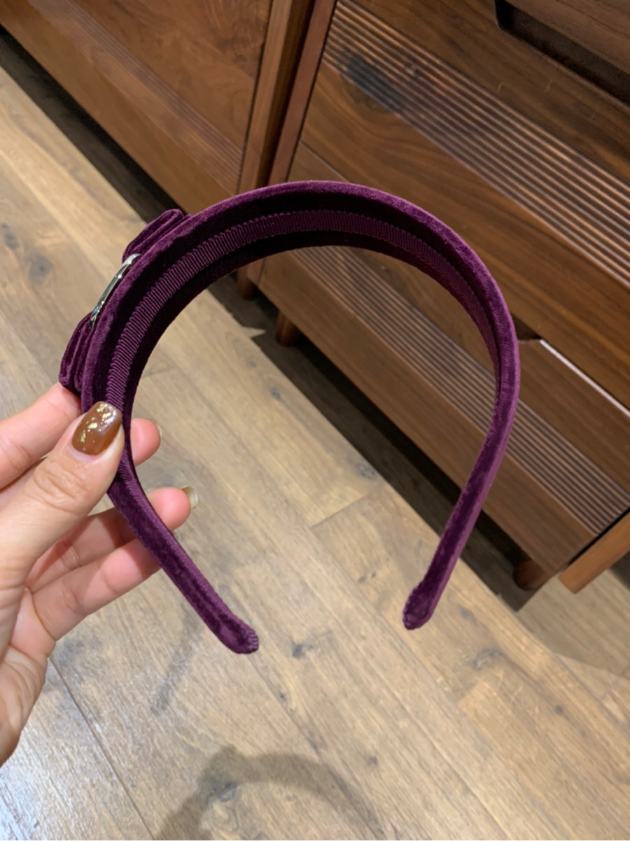 Fe.rrag.amo Vara Headband GP x Fabric Purple. tình trạng 95% new. mặt kim loại có xước dăm liti khó tránh khỏi nhé