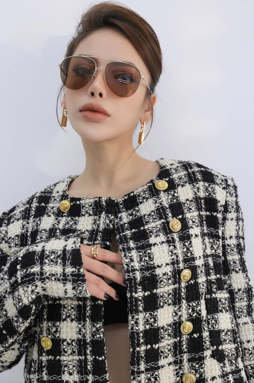 Burberry dáng aviator mắt trà cực chảnh