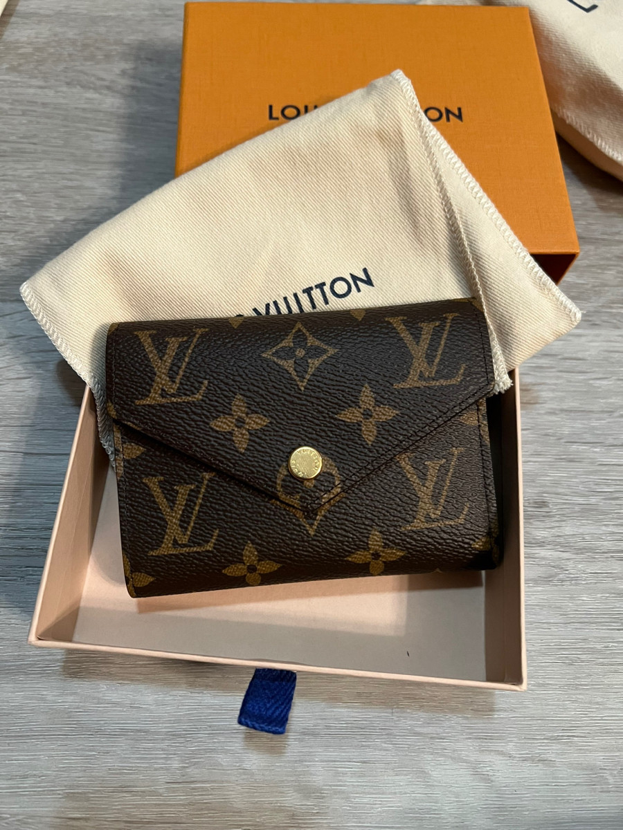 Ví Louis Vuitton