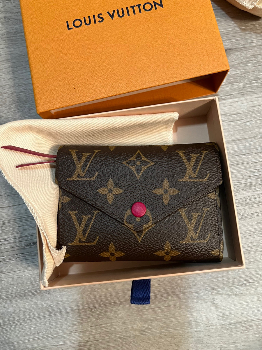 Ví Louis Vuitton