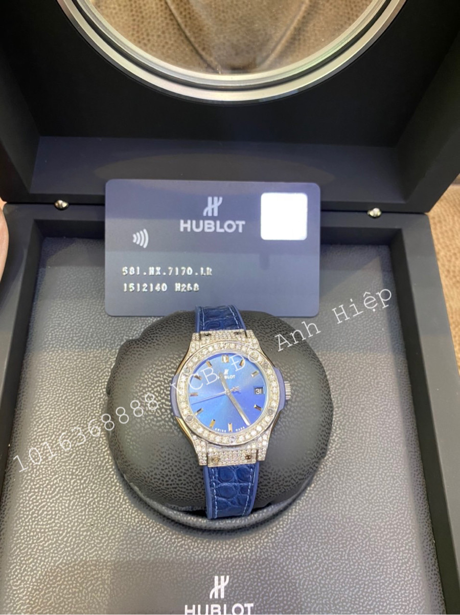 Hublot Classic Fusion Blue Titanium Diamonds 33mm