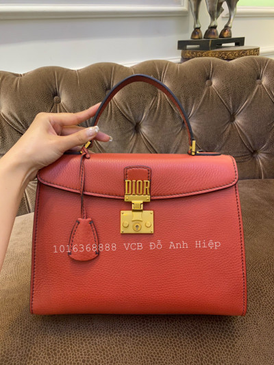 Túi Dior Dioraddict Tote Large Da Grained Màu Đỏ Cam Khóa Vàng