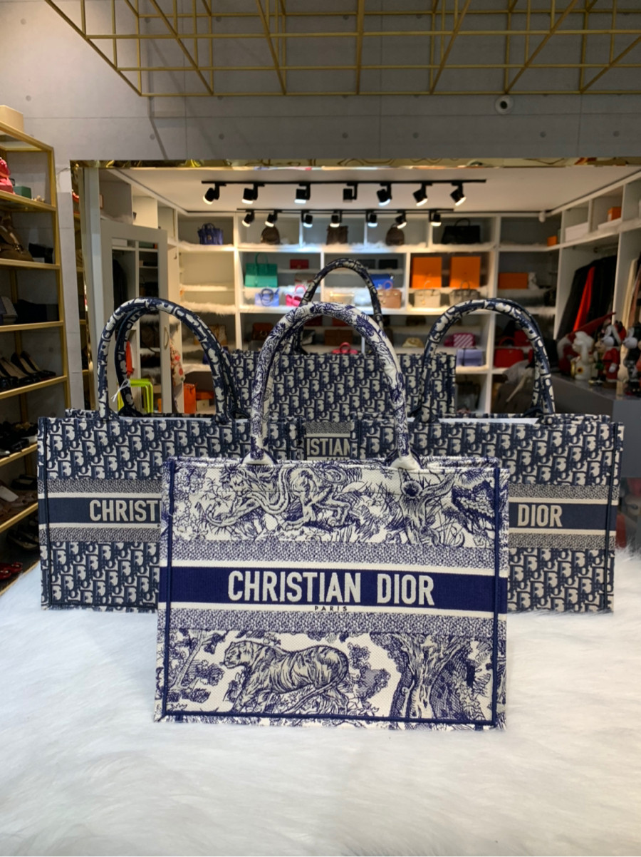 Dior tote