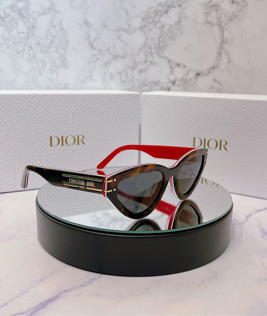 Kính Dior New