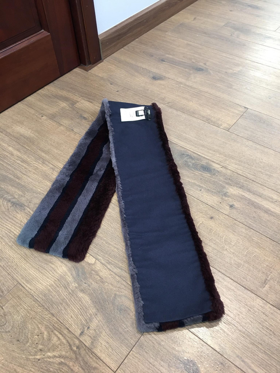 F.endi Scarf Beaver Navy x brown