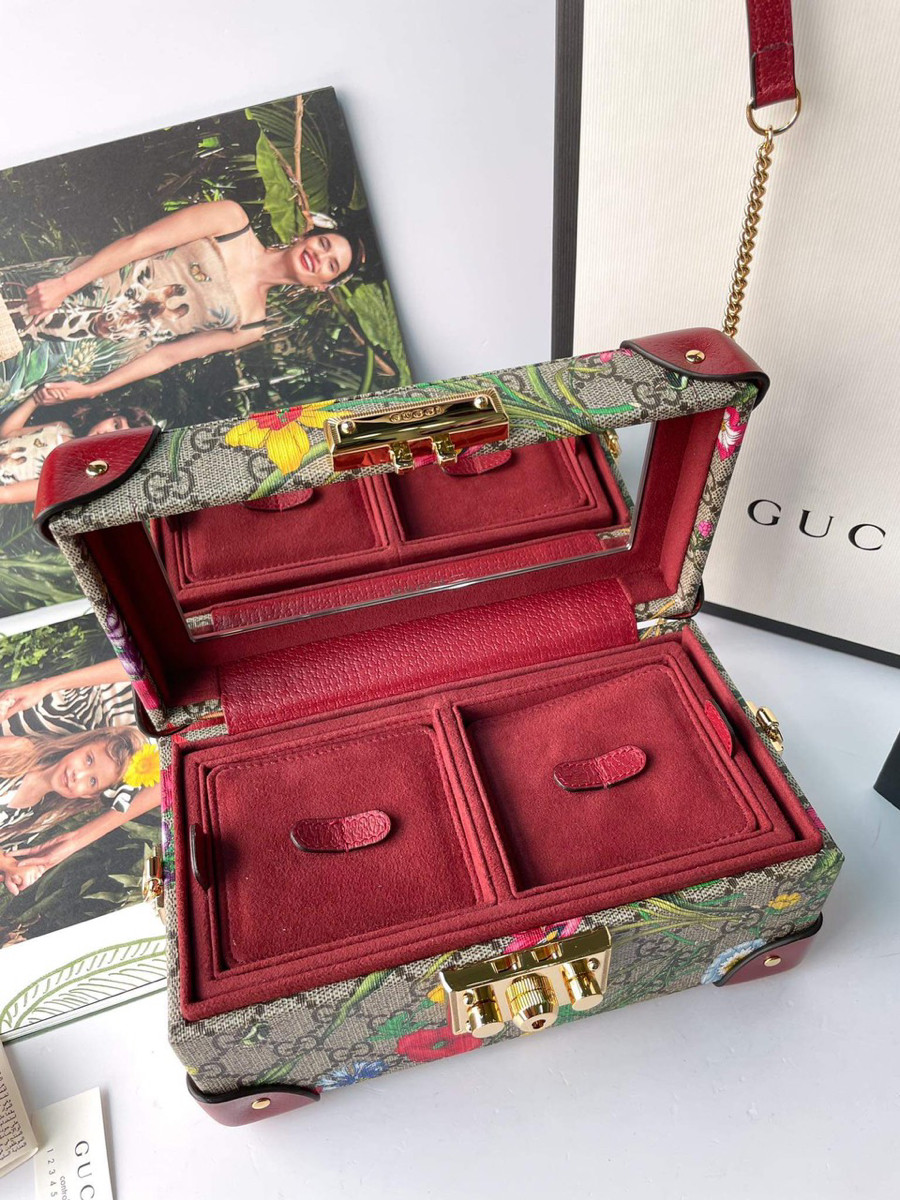 Hộp nữ trang Gucci New