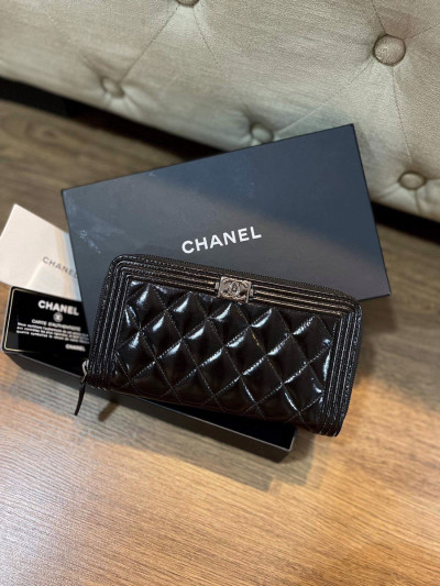 Ví chanel  boy đen bóng zippy sz 19 code 30 fullbox card