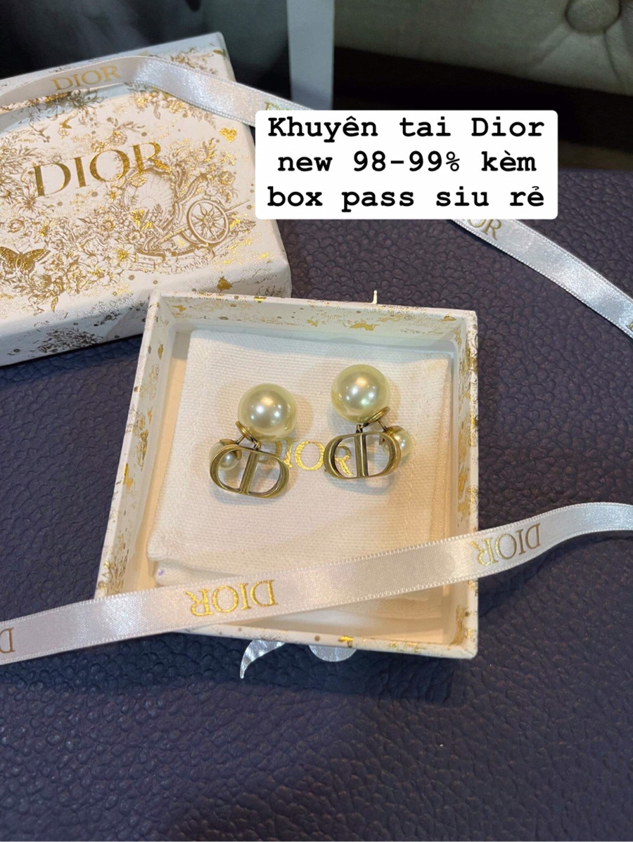 Khuyên tai dior  ngọc trai logo CD kèm box