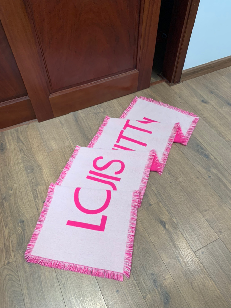 hslv2243  "L O U I S V U I T T O N  Stole Escharp Team Louis Muffler Cashmere Wool Rose Pink ..