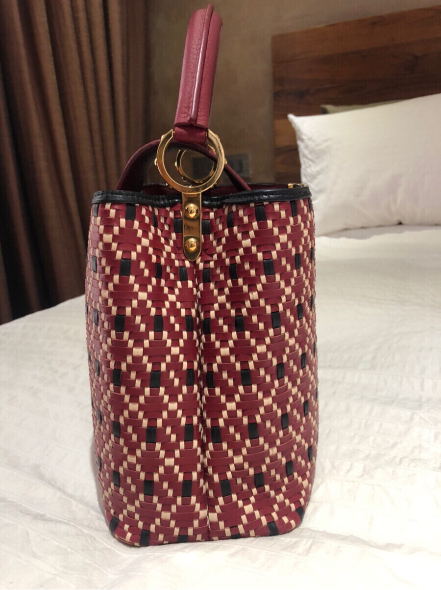 LV Capucines PM Twiny Rouge Limited Edition(M42926)