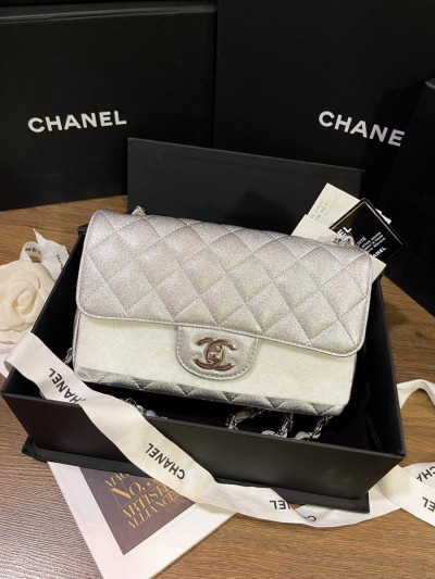 Túi chanel mini 8 bạc nhũ khoá bạc code 31 likenew fullset