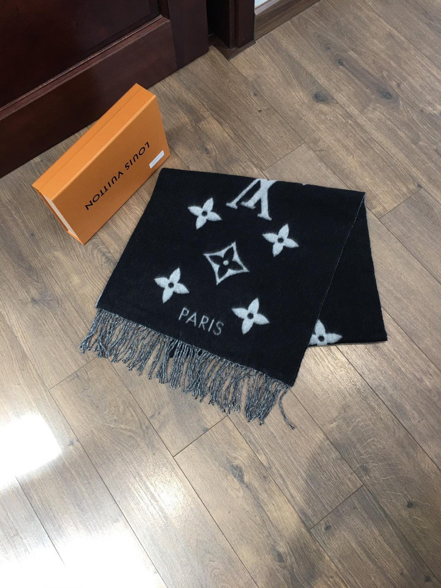 L o u i s V u i t t  o n  Echarpe Reykjavik Scarf Cashmere đen kèm box như hình ạ