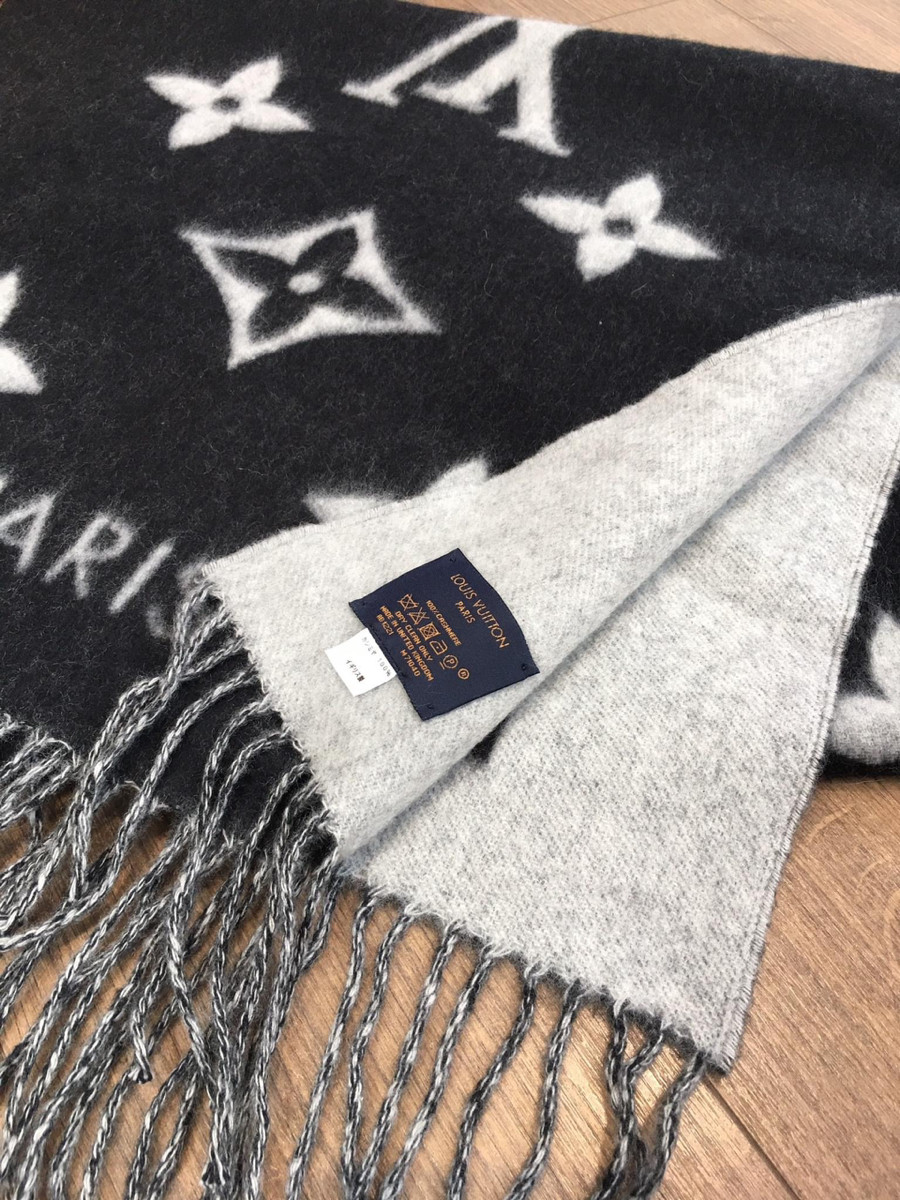 L o u i s V u i t t  o n  Echarpe Reykjavik Scarf Cashmere đen kèm box như hình ạ