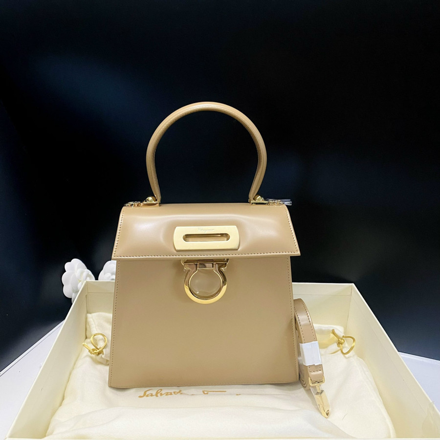 Túi Ferragamo salvatore