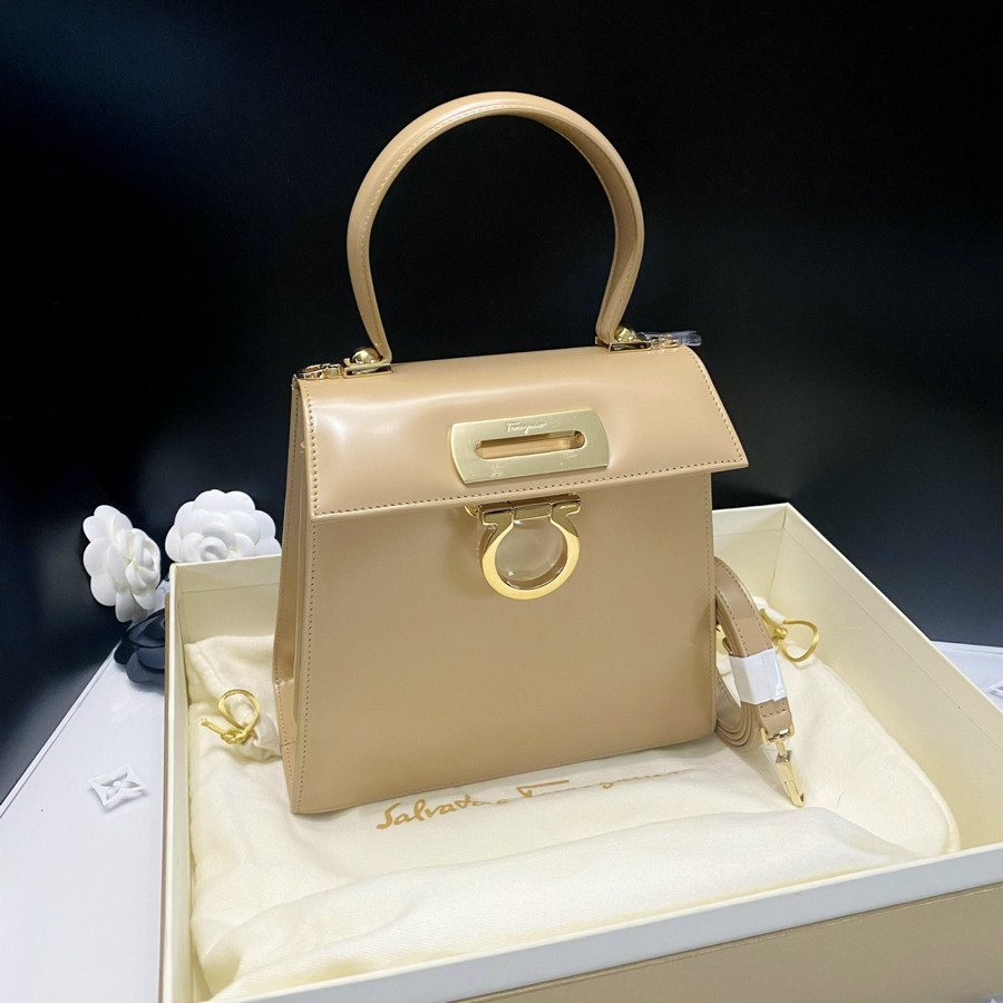 Túi Ferragamo salvatore