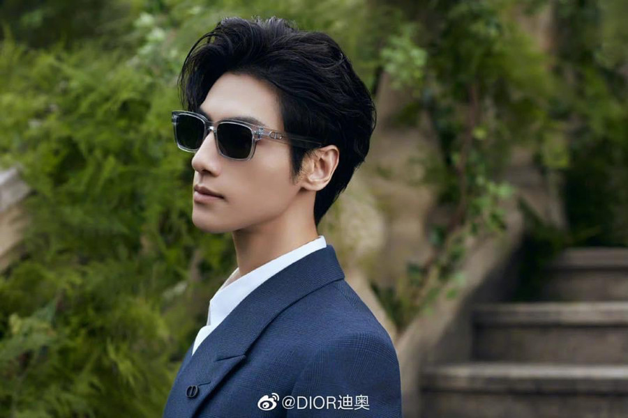 Kính râm Dior 2022