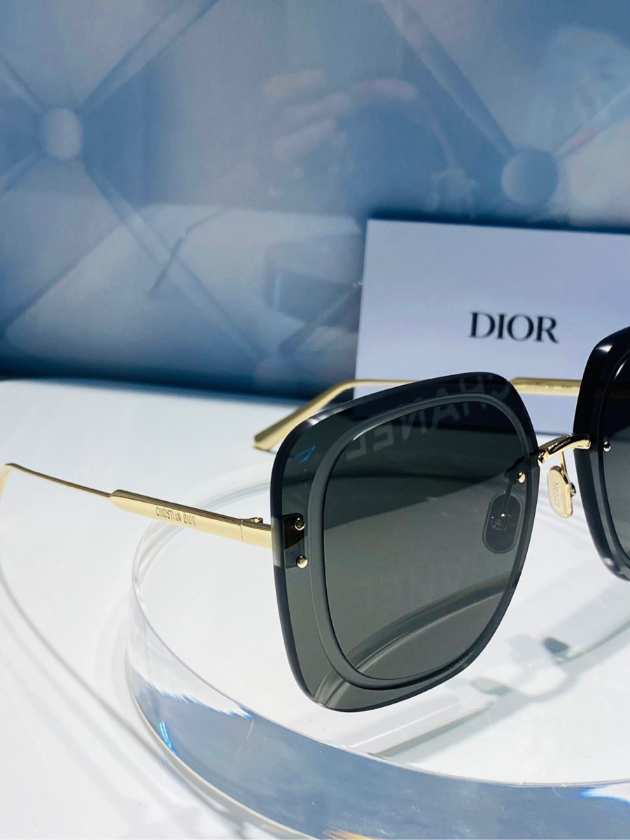 Kính Dior New