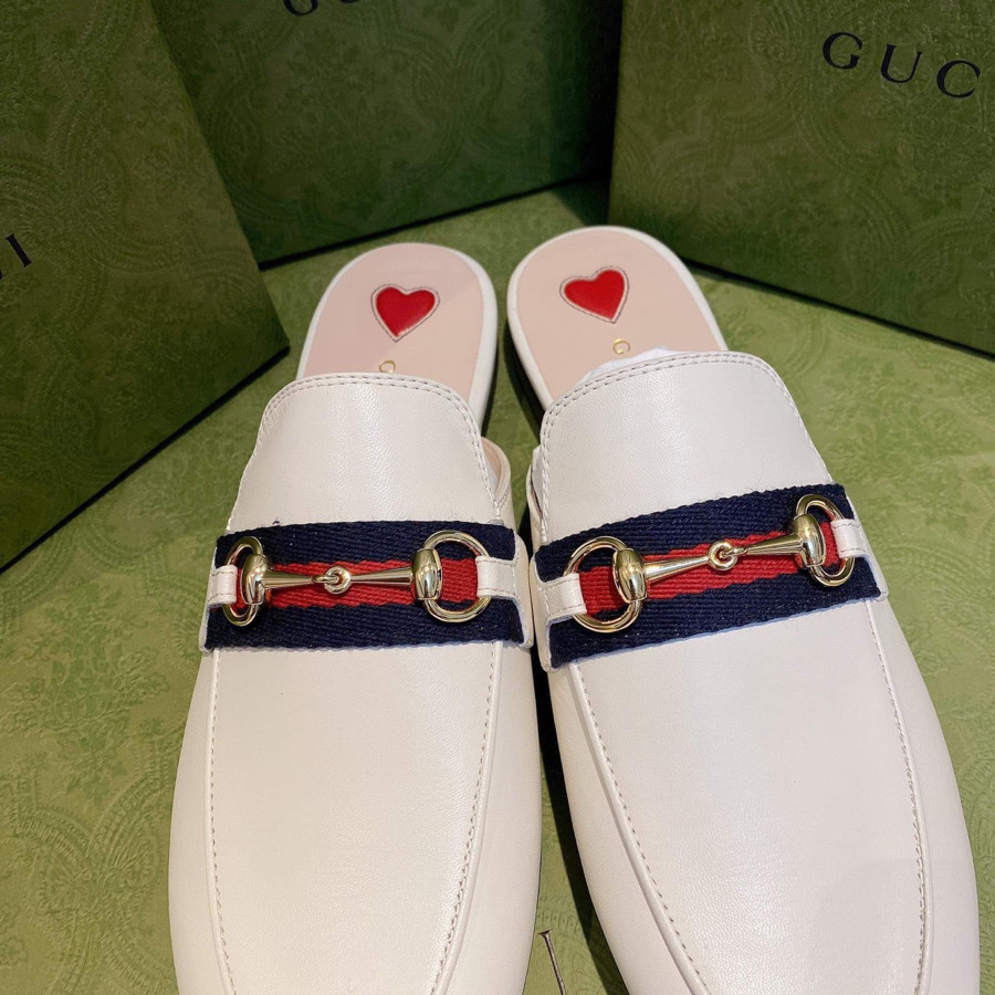 Sục gucci