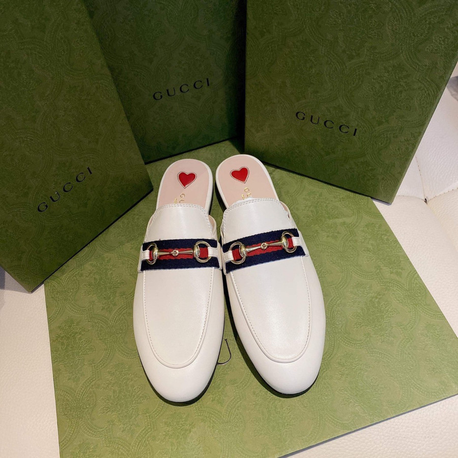 Sục gucci