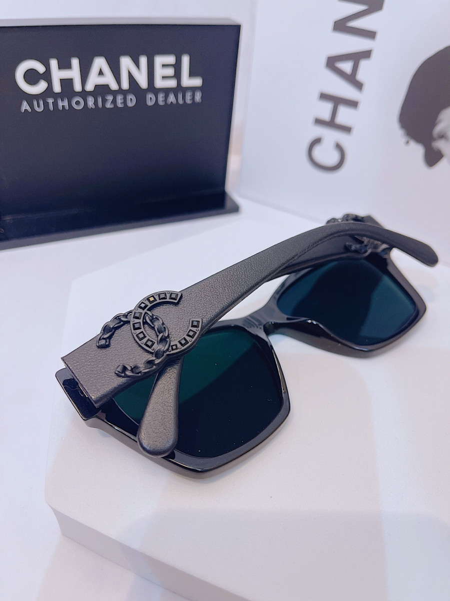 Mắt Kính Nữ Chanel Rectangle Sunglasses Black  Silver Lenses Grey  Gostyle