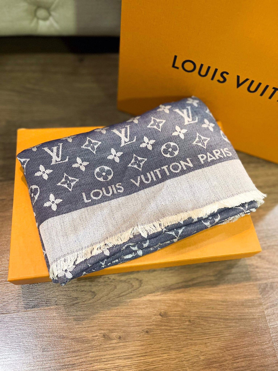 Khăn lv denim xanh bò tua rua bản vuông 140x140 kèm box