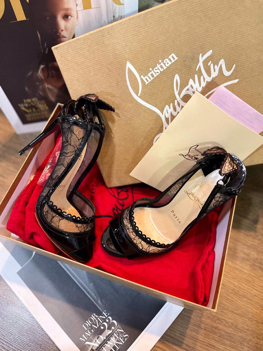 Giày louboutin ren hở mũi da bóng cao 11p sz 36.5 kèm box bill