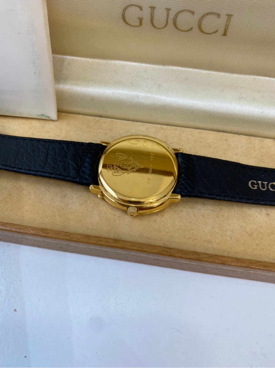 Đồng hồ gucci