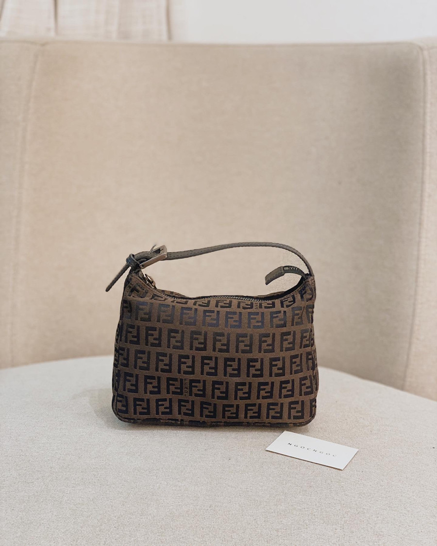 Fendi hobo