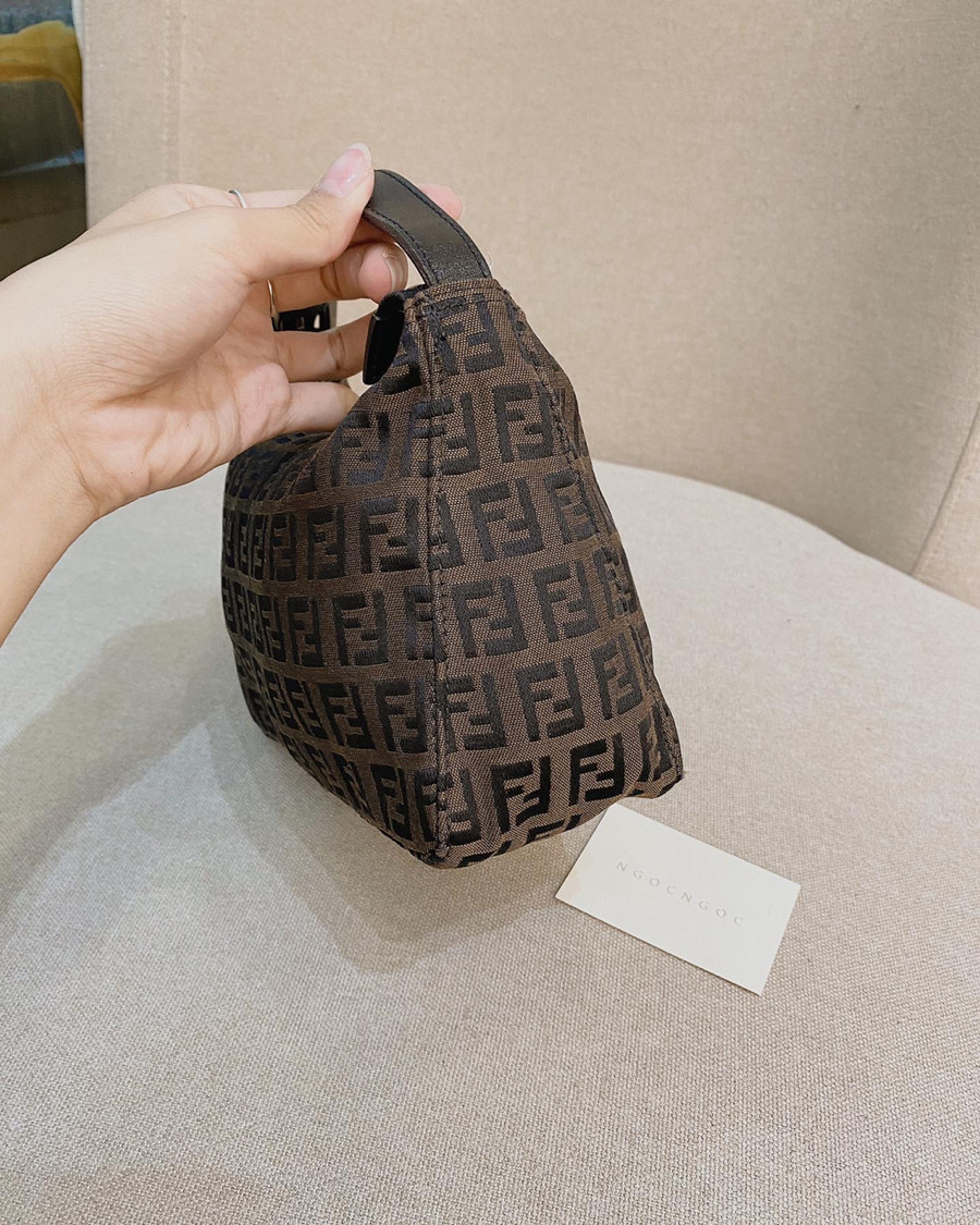 Fendi hobo