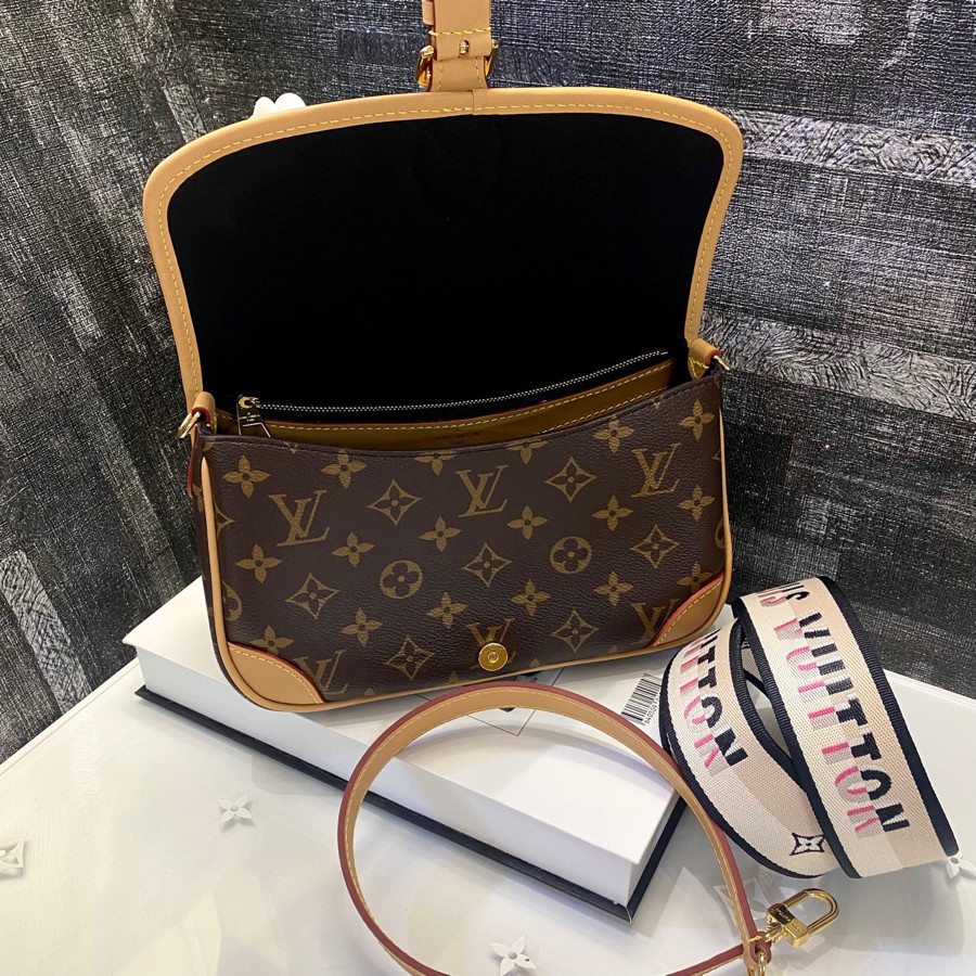 Túi Louis Vuitton