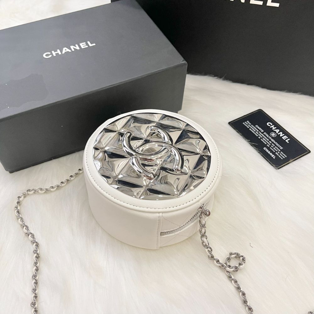 Túi C.h.a.n.e.l mini trắng new - fullbox bill