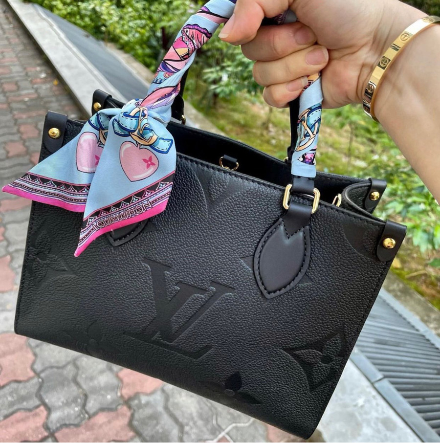 Túi Louis Vuitton