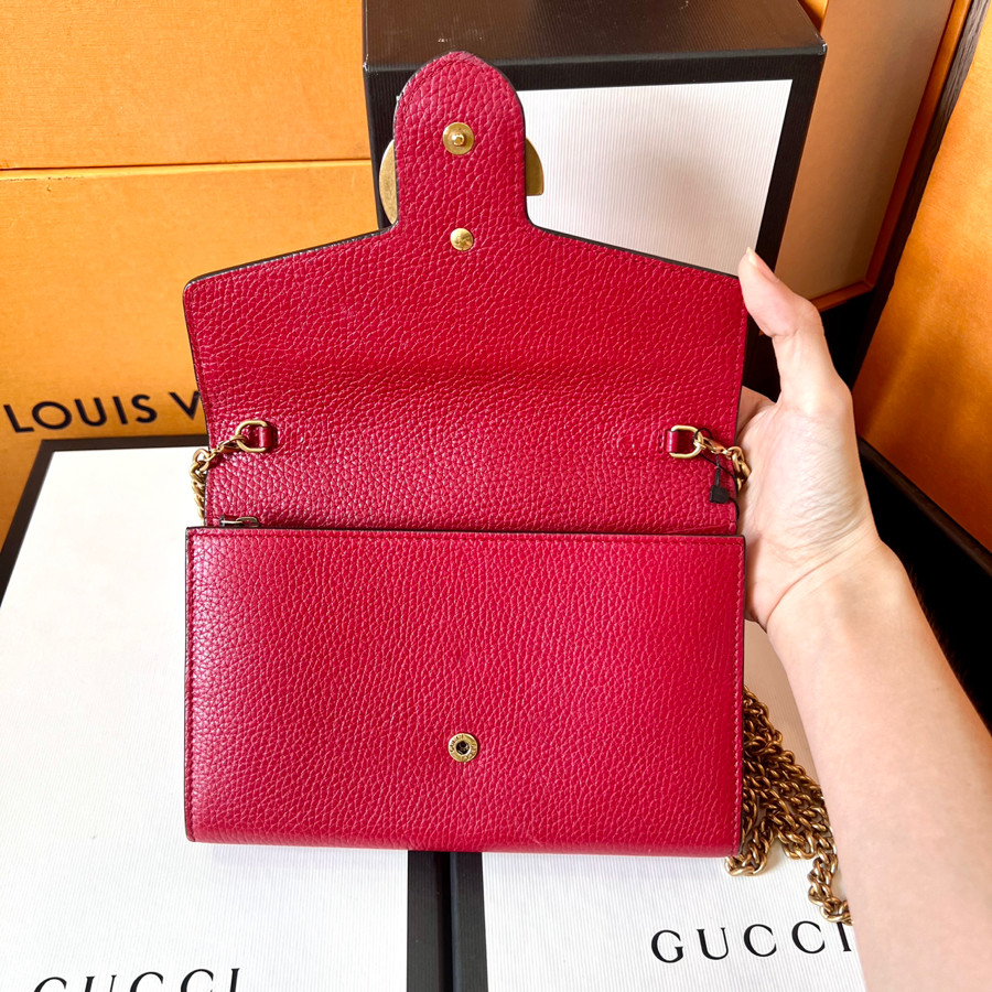 GUCCI MARMONT LEATHER CHAIN WALLET