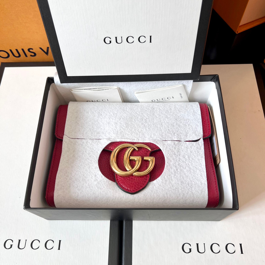 GUCCI MARMONT LEATHER CHAIN WALLET